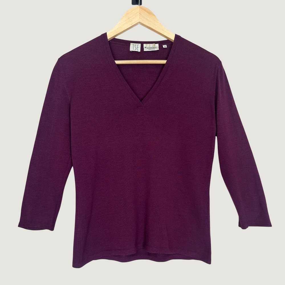 TSE V-Neck Sweater 100% Super Fine Wool Knit Medium Purple Made in Italy Luxury